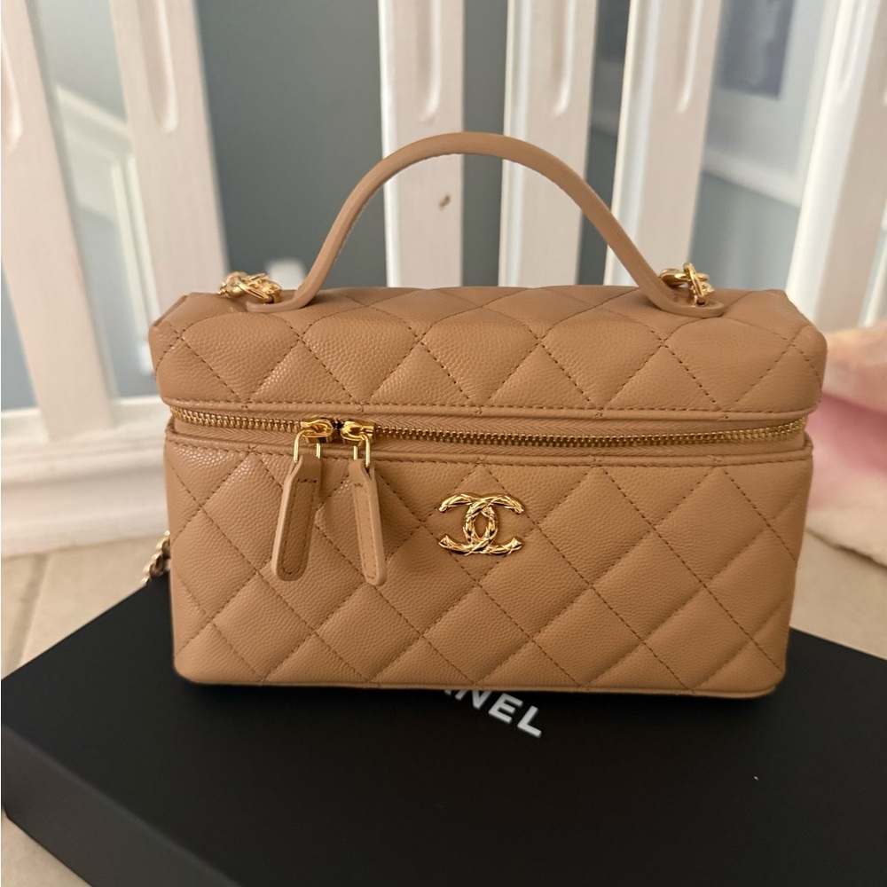 NEW Chanel Slim Vanity from Cruise 2025/26 collection
